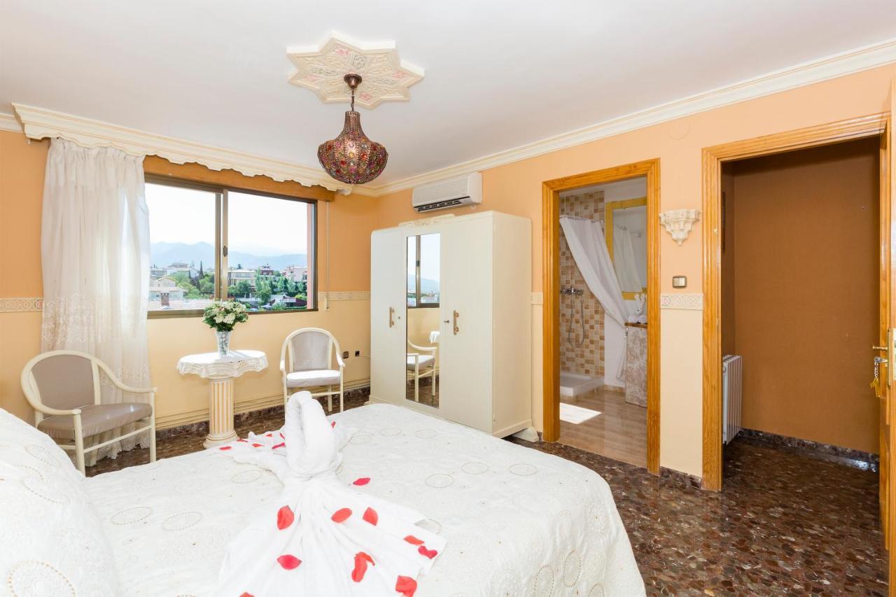Habitaciones Iraizas Con Piscina Otura Dış mekan fotoğraf